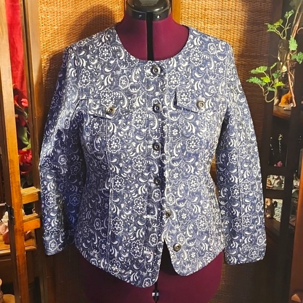 GORGEOUS Christopher & Banks jacket M